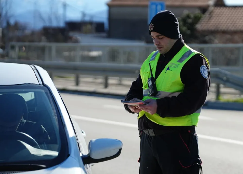 U zajedničkoj akcija UP i EUROL-a 4, uhap&scaron;ena dva lica, donijeto preko 400 represivnih mjera