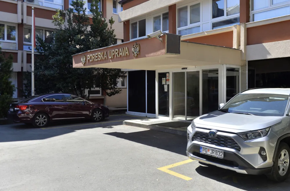 Novi sistem Poreske uprave blokirao privredu