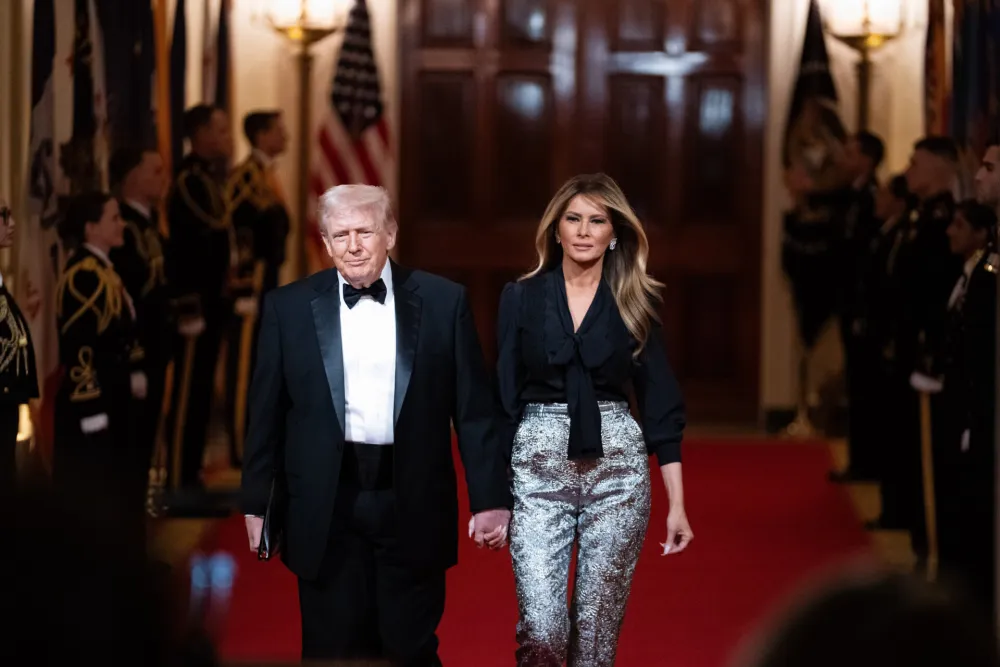 Melaniju kritikovali zbog stajlinga: Metalik pantalone nisu primjerene