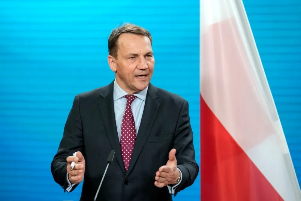 Sikorski: Odbrana od moguće ruske agresije ko&scaron;tala bi 1,2 milijarde eura