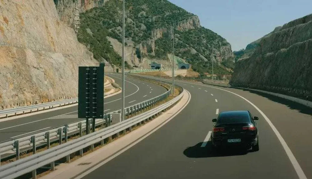 Auto-putem od početka godine pro&scaron;lo 444,46 hiljada vozila