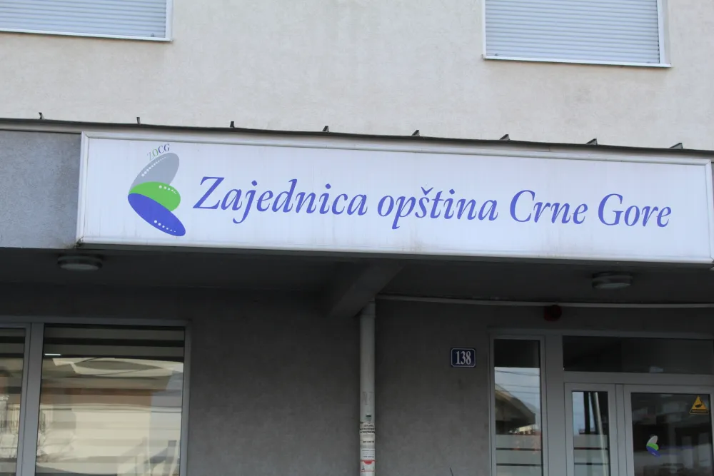 Zajednica op&scaron;tina Crne Gore