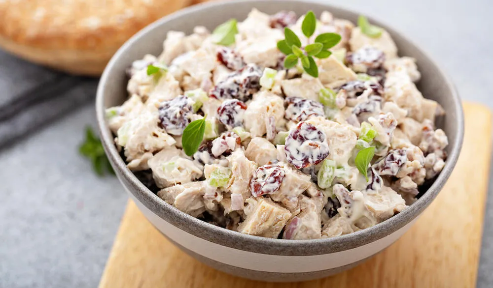 Neobična pileća salata koja osvaja na prvi zalogaj