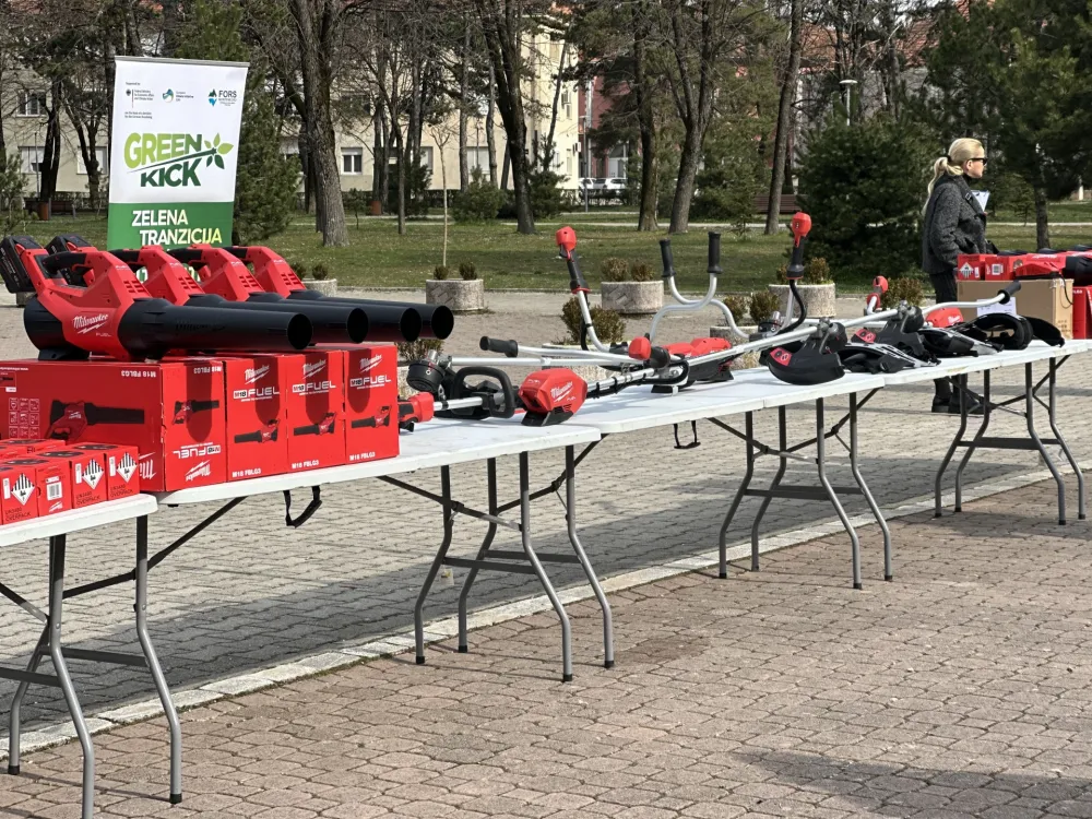 - Niki dobio energetski efikasnu komunalnu opremu vrijednu 20.000  eura: Smanjenje emisija tetnih gasova i buke