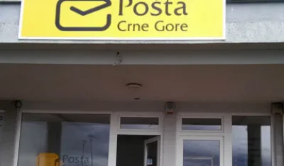 Po&scaron;ta nezakonito izabrala ponuđača za kupovinu odjeće za po&scaron;tare: Logo "nacrtali" samo na papiru