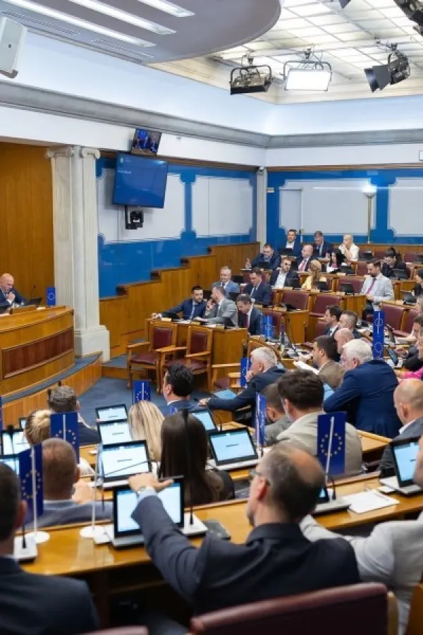 Sagovornici &bdquo;Dana&rdquo; o gubitku konsenzusa vlasti i opozicije:&nbsp;Brisel dobija poruku političke neozbiljnosti