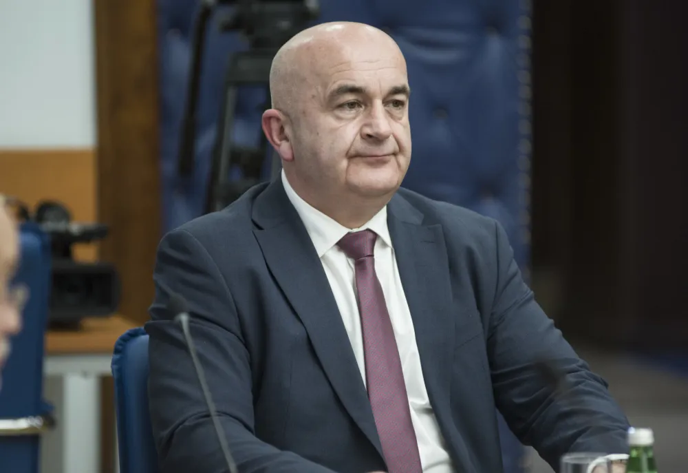 Joković: Postrojenje za uni&scaron;tavanje zaraženih životinja gradiće se u krugu Željezare u Nik&scaron;iću