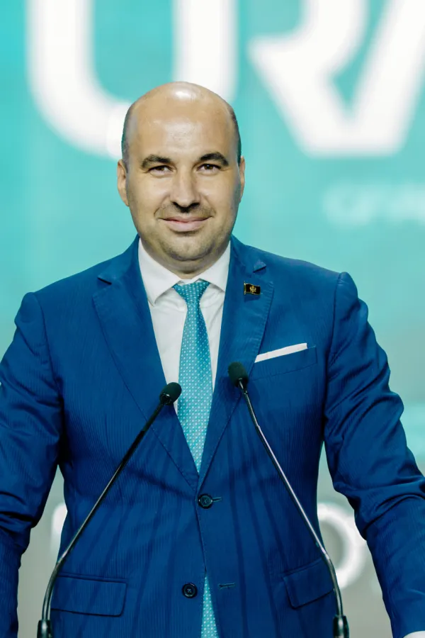 Rađenović: Vlada će nanijeti ogromnu &scaron;tetu državi u arbitražnom postupku za Sveti Stefan - da se hitno uključi SDT
