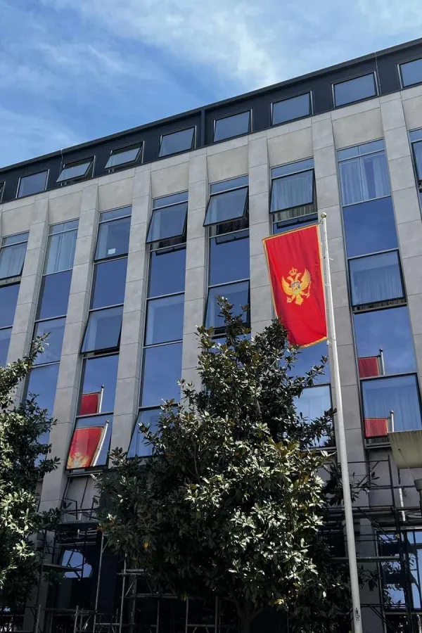 Potvrđena optužnica protiv pet osoba za stvaranje kriminalne organizacije i prodaju droge