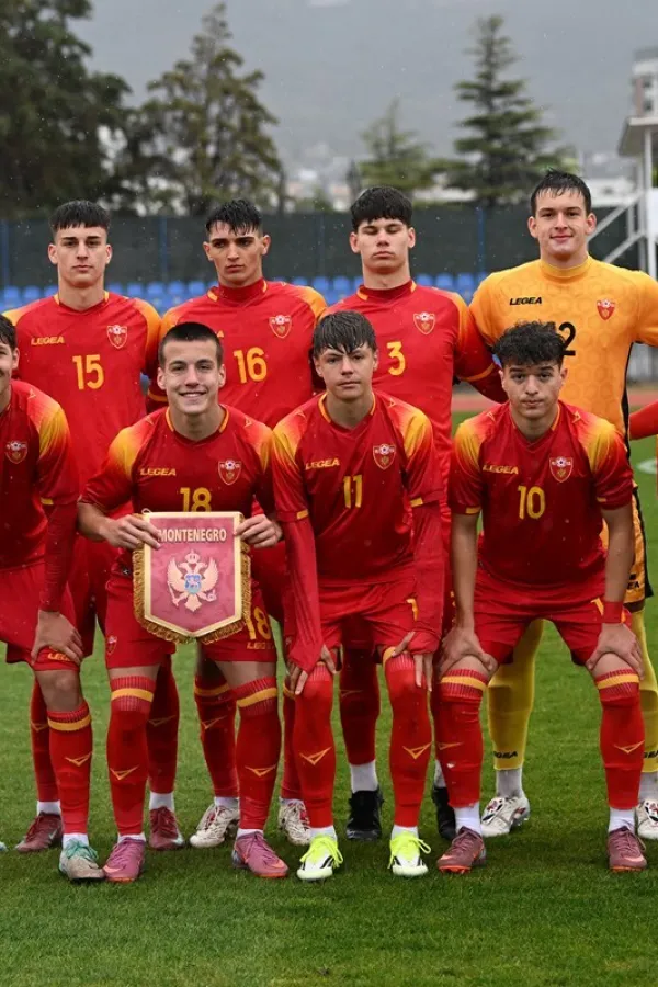 Kadetska fudbalska reprezentacija Crne Gore
