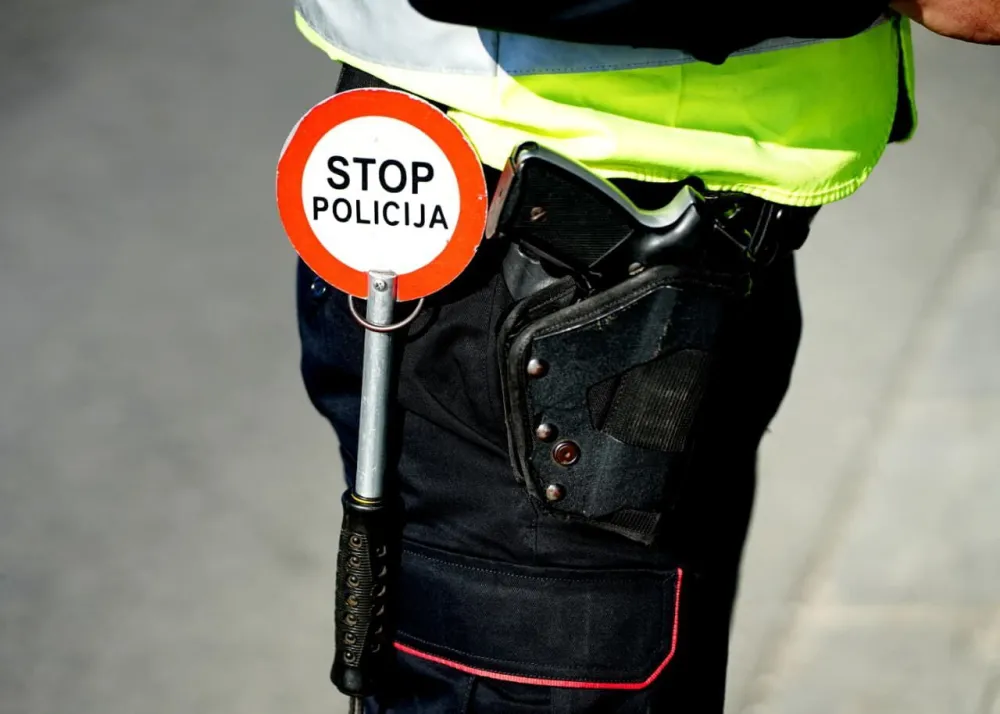 UP: Na Cetinju sprovedene dvije akcije "Mini blokada", u Danilovgradu uhap&scaron;ena jedna osoba