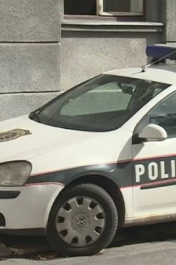 Užas na Dobrinji: Ubili mu&scaron;karca, pa bacili tijelo sa zgrade da izgleda kao samoubistvo, uhap&scaron;ene tri osobe