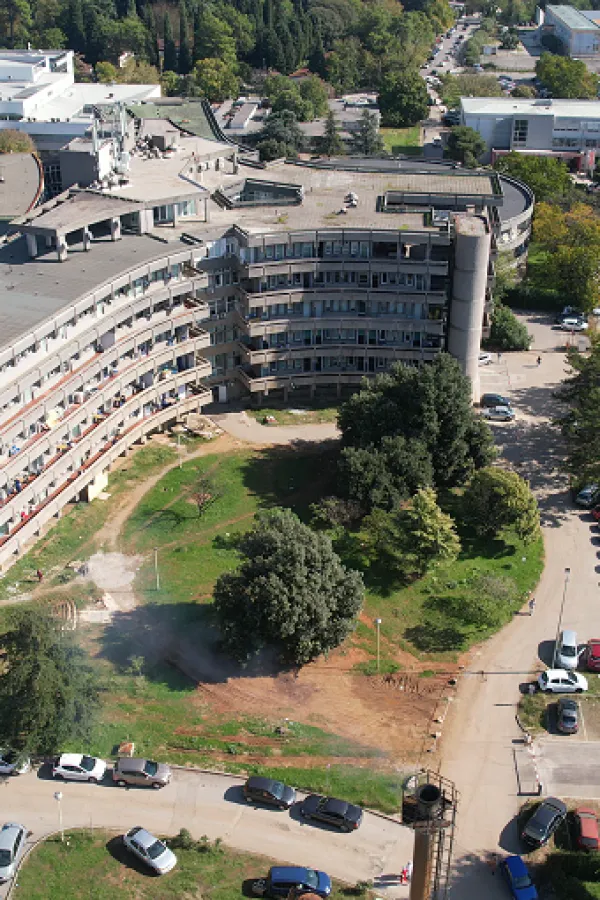 Glavnoj sestri u KCCG diploma priznata prije nego &scaron;to je diplomirala