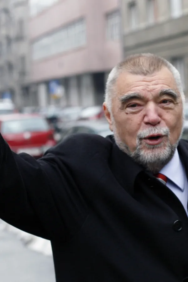Mesić: Državni vrh toleri&scaron;e relativizaciju NDH i zločine iz Drugog svjetskog rata