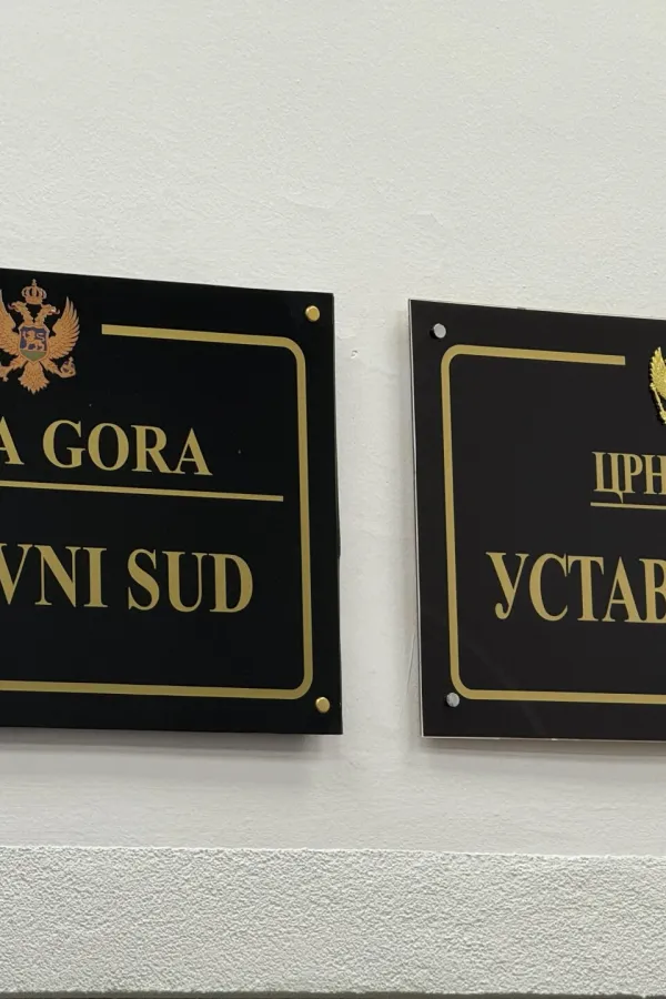 Ustavni sud privremeno obustavio izručenje američkog državljanina