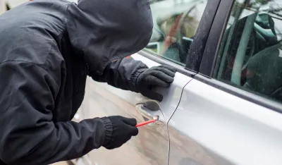 Plužine: Rasvijetljena te&scaron;ka krađa, Cetinjanin osumnjičen da je ukrao vozilo i 2.000 eura