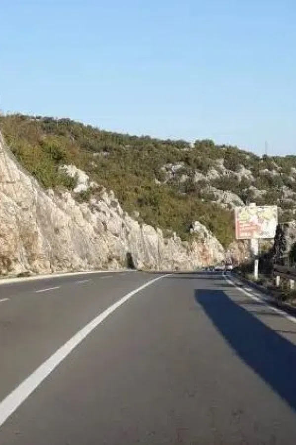 AMSCG: Vozači da po&scaron;tuju saobraćajnu signalizaciju