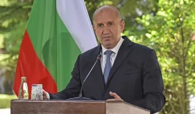 Radev čestitao Spajiću osnivanje radne grupe za izradu Ugovora o pristupanju EU