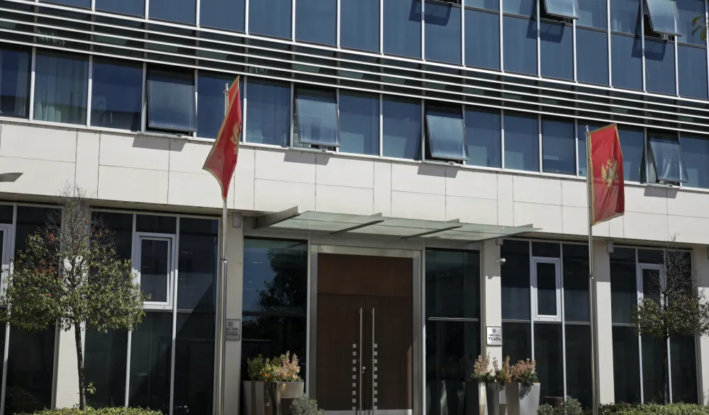 Vlada: Zaposleni u javnom sektoru ne smiju biti povla&scaron;ćeni, potrebna održiva rje&scaron;enja za bolji standard svih zaposlenih