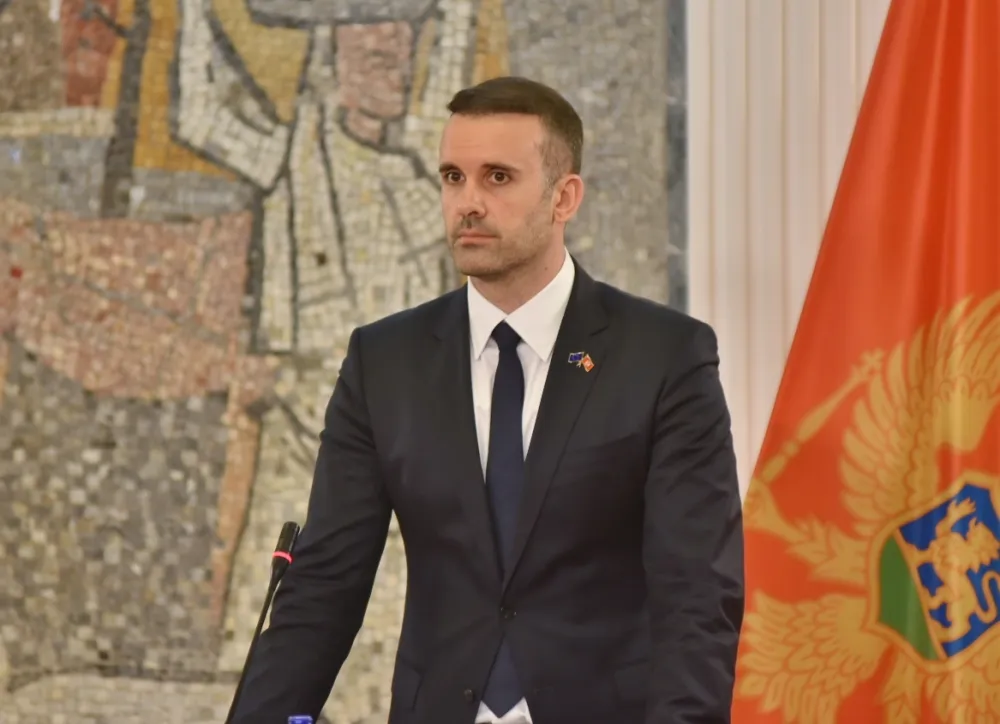 Spajić: Vlada za povećanje zarada svima