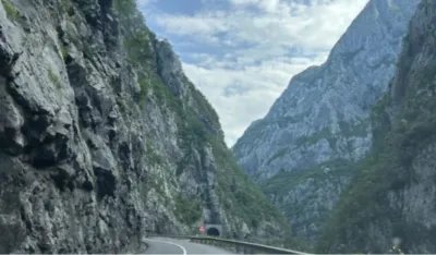 Povoljni uslovi za vožnju, u klisurama mogući sitniji odroni