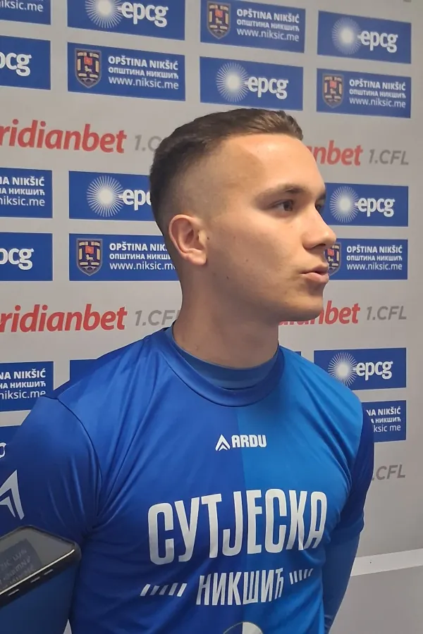 MILO&Scaron; VRAČAR 