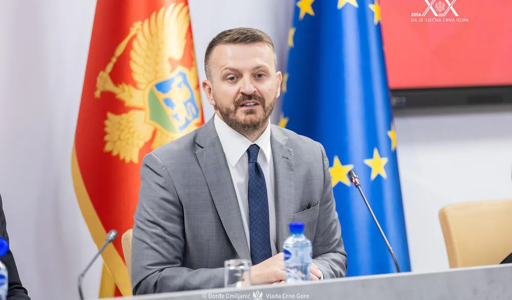 Dukaj odgovorio Čapuniju: Ulcinjani razlikuju posvećenost od demagogije