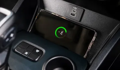 Za&scaron;to bežično punjenje telefona u automobilu nije dobra ideja