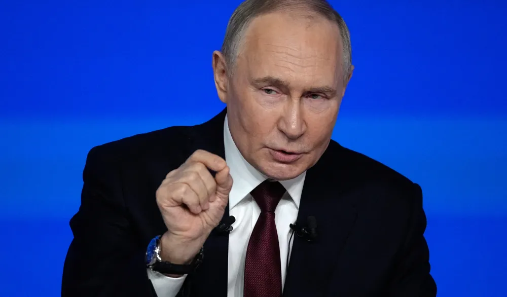 Putin potpisao zakon: Dozvoljena upotreba vojske za za&scaron;titu Rusa uhap&scaron;enih u inostranstvu
