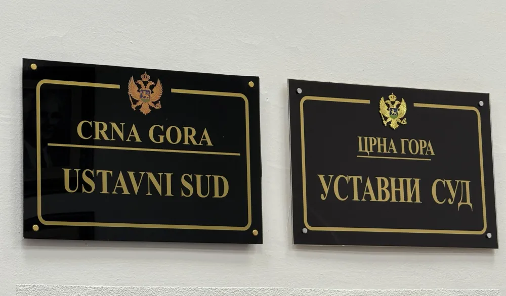 Ustavni sud ukinuo presudu Vrhovnog: Pacijent mora potpuno biti informisan o svim rizicima prije intervencije