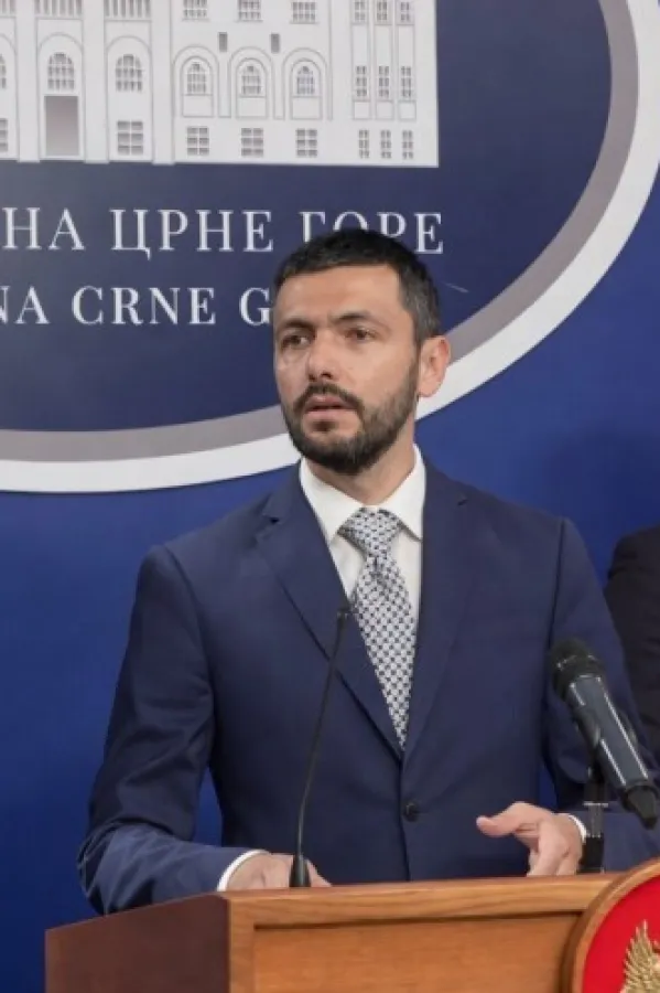 Opozicija predstavila platformu za prevazilaženje krize: Traže izmjene spornih zakona o unutra&scaron;njim poslovima i ANB