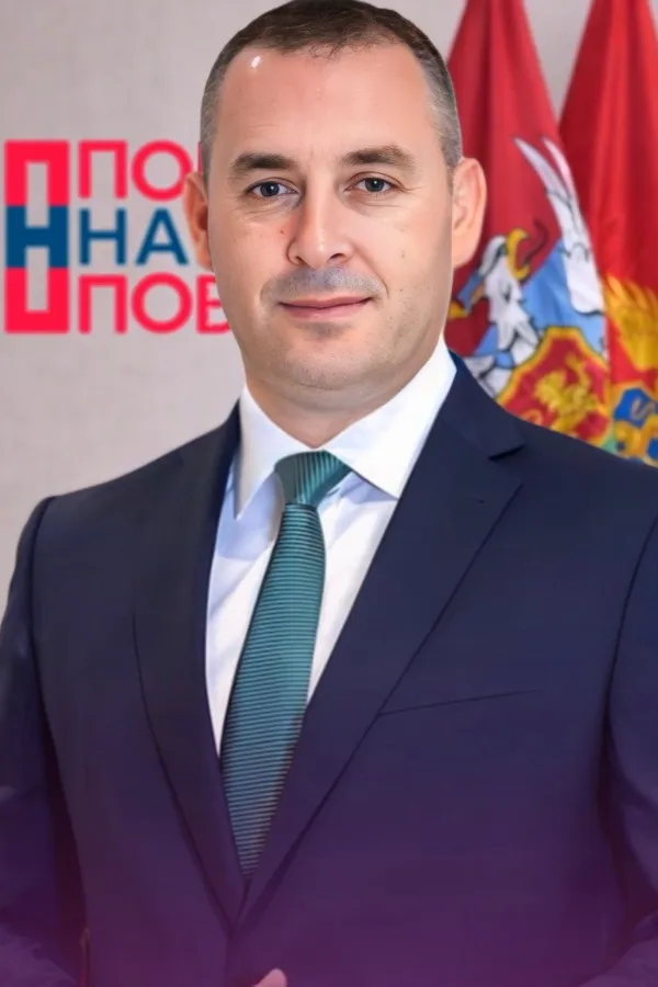&Scaron;ćekić: Stranka koja je nosila srpski predznak glasala za to da se Srbi proglase genocidnima, a Srbija okupatorskom
