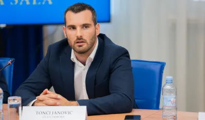 Janović: Provjera putnika koji su čarter letom iz Beograda doputovali u Tivat potpuno opravdana