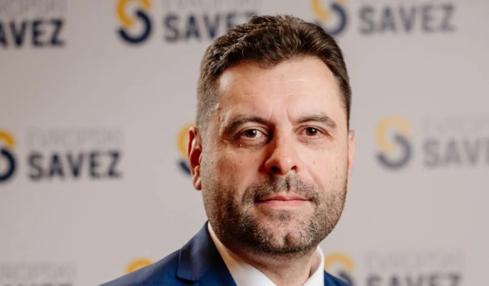Vujović: Kad godinama nasilniku ćutite na poniženja, logično da na kraju pošalje kriminalce da vam rovare po kući
