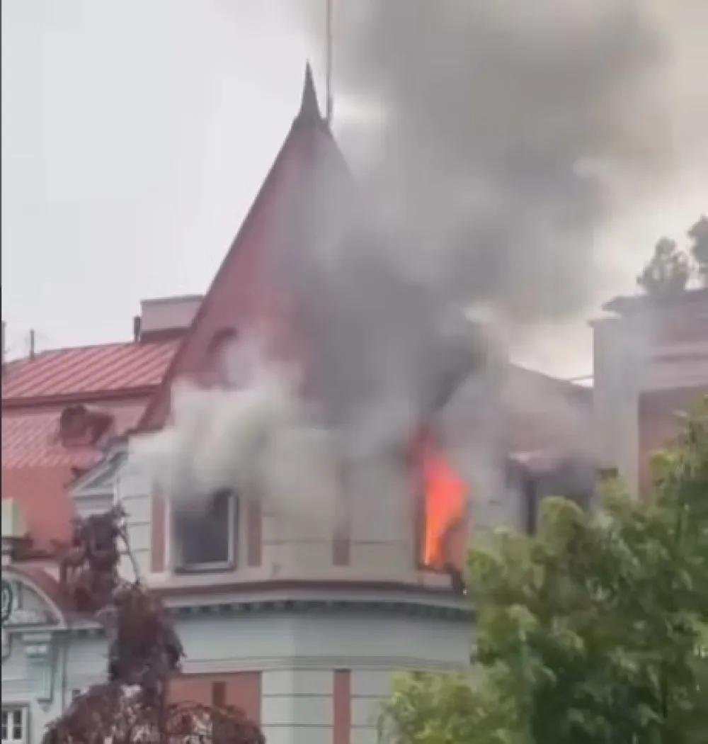 (VIDEO)&nbsp;Gori ambasada Pakistana na Dedinju