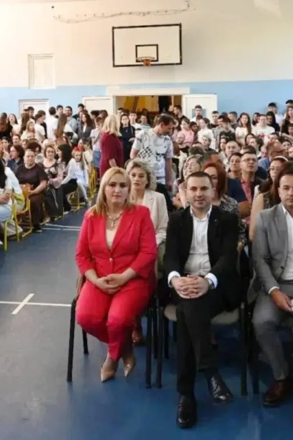 Obilježen dan nik&scaron;ićke O&Scaron; &bdquo;Ratko Žarić&rdquo;: &Scaron;kola znanja i uspjeha koja traje skoro vijek i po