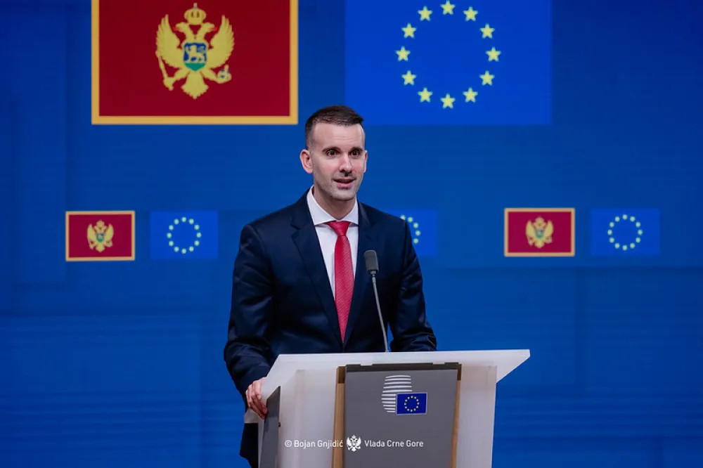 Politiko: Trećina odredbi u pristupnom ugovoru Crne Gore sa EU biće nova; Spajić: Ne bježimo od za&scaron;titnih mjera