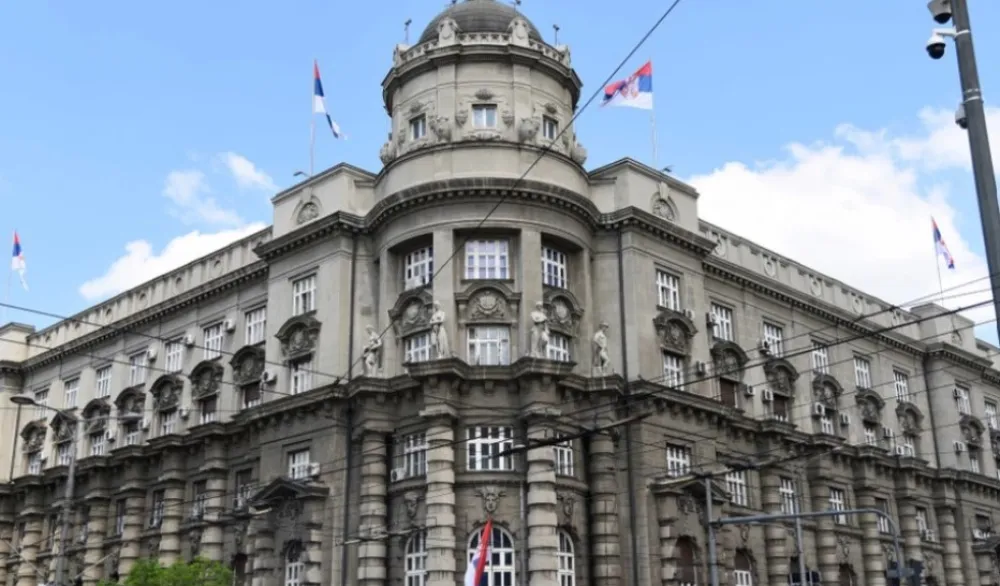 Vlada Srbije produžila odluku o privremenom smanjenju akciza na naftne derivate