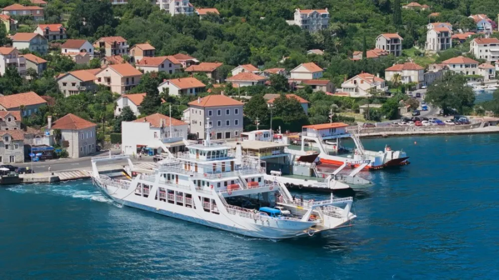 Mikijelj: Država izgubila oko 200 miliona eura dok je trajektna linija bila u rukama privatnika