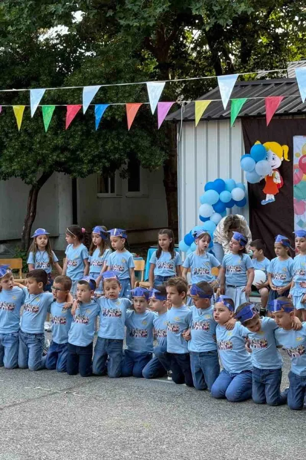 (FOTO/VIDEO) Sokolići se iz vrtića vinuli ka &scaron;koli