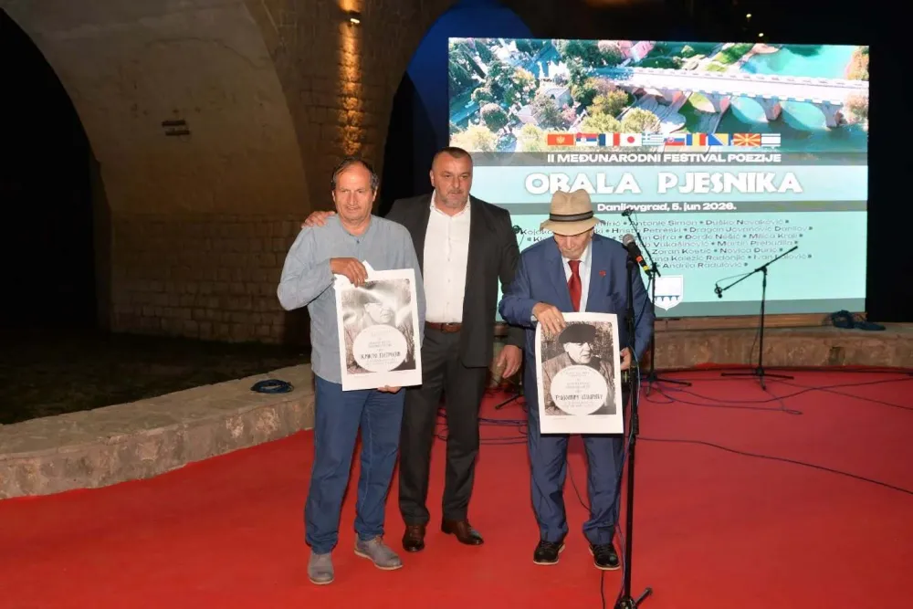 Pjesnici Radomir Andrić i Hristo Petreski dobitnici nagrade "Aleksandar Sekulić"