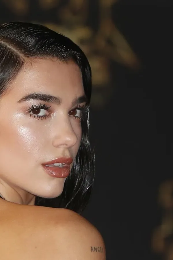Dua Lipa isplatila 5.000 funti stanovnicima Palerma nakon &scaron;to su demonstranti grafitima o&scaron;tetili zgradu