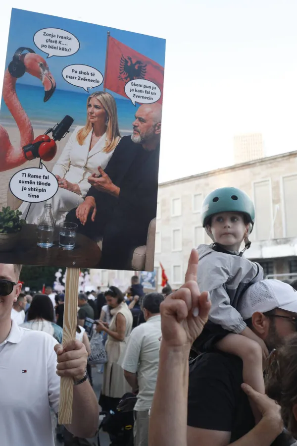 Rama i Ku&scaron;ner protiv "flamingo revolucije", albanski premijer kaže da će to biti "prelijep" rizort