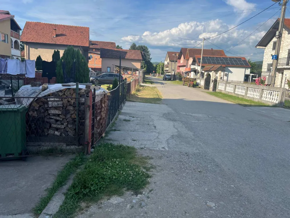 Stanarima Obalske ulice u Beranama kanalizacija na 30 metara, devet godina bez priključka