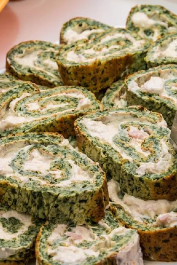 Slani rolat sa spanaćem za lagani ručak ili večeru