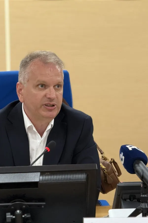 Perić za "Dan": Parlamentu nije dostavljen nijedan novi statut preduzeća