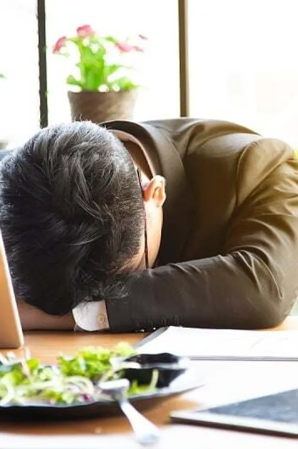 Osjećate umor nakon jela? Nutricionisti savjetuju kako da pobijedite pad energije