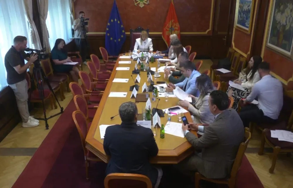 Izrabrani predsjednik i članovi Žirija za Trinaestojulsku nagradu