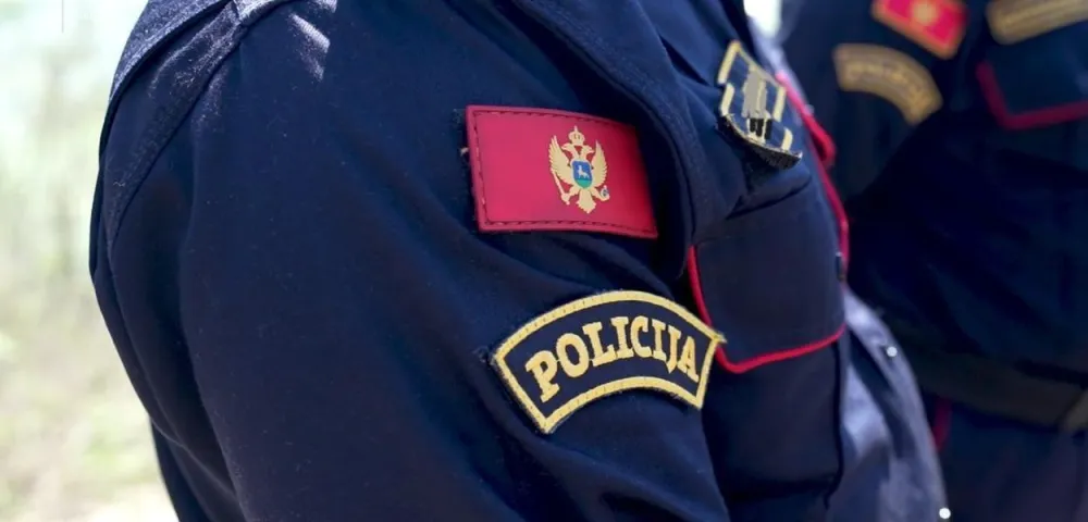 U Podgorici uhap&scaron;ena dva maloljetnika zbog krađe parfema vrijednih 1.500 eura