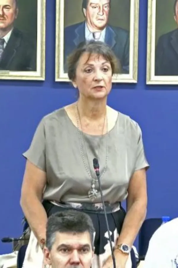 Оливера Доклестић